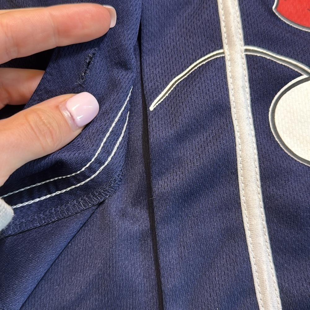 Women’s Mickey baseball jersey size rubbed off - Picture 4 of 7